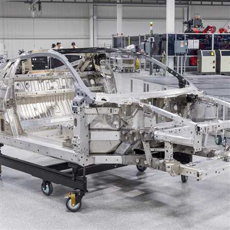 Honda rozpoczyna seryjną produkcję modelu NSX